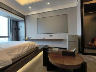High Clouds Hotel Apartment - 1