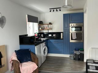 Captivating 1-Bed Apartment in Hednesford - 7