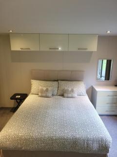 Cherry Tree Lodge with Hot Tub near Alton Towers - 8