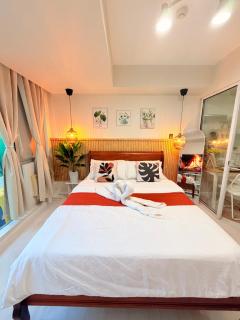 Azure Destiny's Suites 1205 - 3