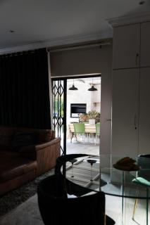 Casa Nossa Stay- Modern apartment near Ferndale on Republic mall - 7