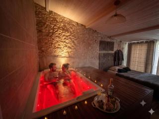 Caporizon-Lov'BNB-La seule Love House de Dordogne - 9