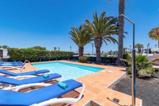Villa Papagayo by Villa Plus - 2