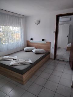 Ianakiev Guest House - 9