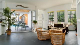 Whale Tails Island Suites & Villas - 6