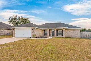 Comfortable 3BR for Families Near Blackwater - 9