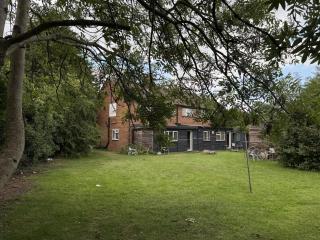 Charde Guest House - 3