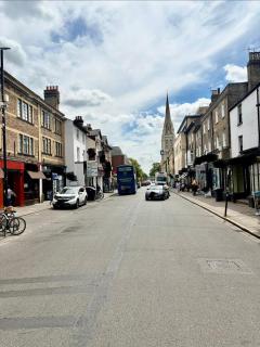 Cambridge City Centre 1 Bed apartment Sleeps 3 - 5