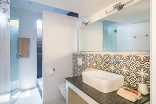 Sirena Bay Estate - 5