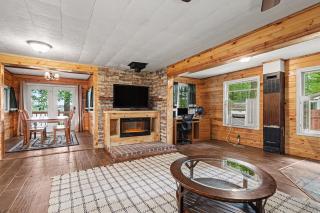 Lakeview Cottage, Walk to Beach, Fire Pit - 5