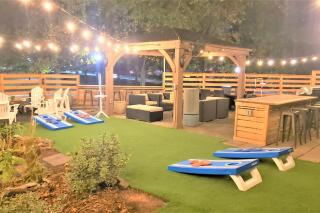 The Dobbs Beltline - 6 BD4 BA, Sleeps 16, Close to Downtown Mercedes Stadium - 7
