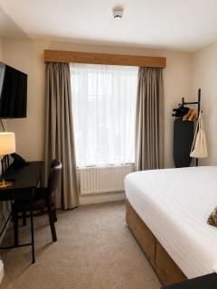 Twin Trees Hotel & Brusna Falls Leisure - 8