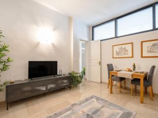 Penthouse in the heart of Bari with terrace - 2