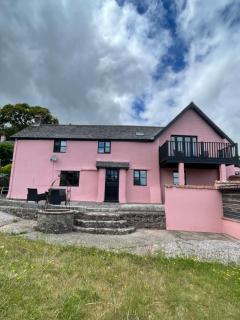 The Farmhouse - 8