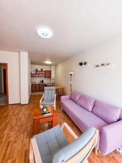Tranquil condo in Golden Sands - 7