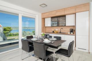 Villa Ive by Belmont Realty - 7