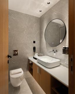 Grand Bloom Hotel - 8