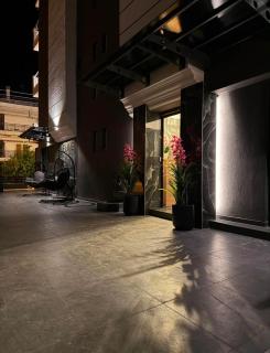 Celine Luxury Suites and Rooms - 9