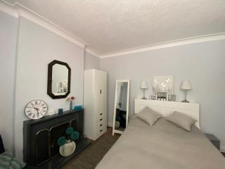 Spacious Double Studio-style room - 3