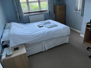 Captivating Apartment near Gatwick - 2
