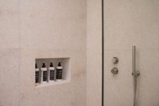 Lithos Luxury Suites - 3