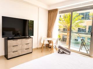 Beautiful Studio with Private Beach in Al Marjan Island Ras Al Khaimah - 4