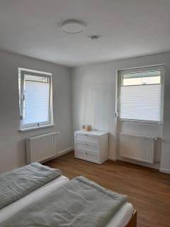 Freistehendes Ferienhaus mit 4 Schlafzimmern nur 1 Gehminute vom Bahnhof - 2