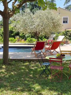 Studio Lumineux avec jardin & piscine à Vaison la Romaine - 9