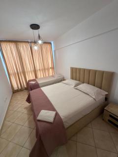 Modern Stay near Currila Beach & Amphitheatre - Durres - 2