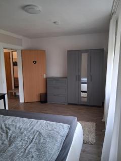 Modernes 2-Zimmer-Apartment mit Balkon & Gartenblick - 3