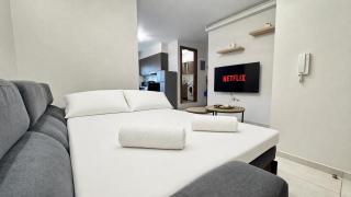 Unique suite 2 , one bedroom city apartment - 0