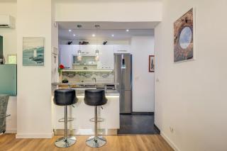 Split City Center - Lovely and spacious 2Bdrm Apt - 5