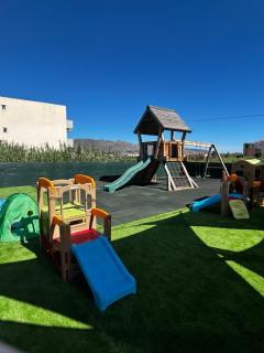Selini Suites & Waterpark - 4