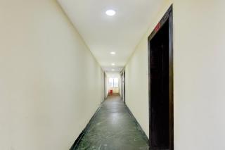 Hotel O New Kailash Restaurant and Lodging - 9