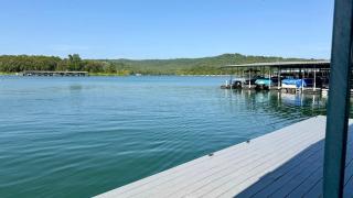 Wake Zone Lighthouse Lodge - Lake Views - 4