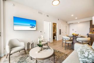 Miami Beach Retreat Cozy 1BR Steps from the Shore - 3