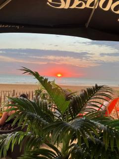 Les Obiones, vue latérale mer, Fort Mahon Plage, magnifique studio cabine 4p, avec balcon , parking privé gratuit, wifi, classé 2 étoiles, exposition plein sud en Baie de Somme - Fort-Mahon-Plage - 8