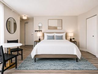 Bluebird Suites at Georgetown - 7
