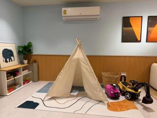 NEW Asok Grand Family 4BR home l Walk to BTS,MRT l 10 Guests l Parking l Open April 2026 - 1