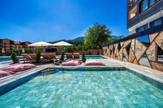 Premier Luxury Mountain Resort - 3