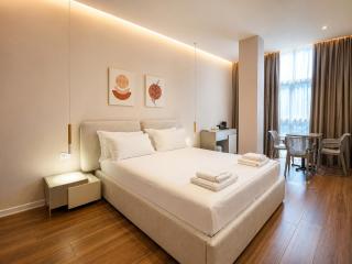 Sunset Boulevard Rooms - Vlorë - 1