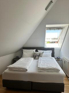 City Appartement mit Balkon - 0