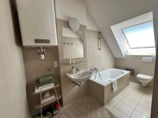 City Appartement mit Balkon - 7