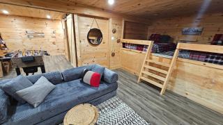 Yomi Chalet - 8