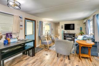 Walk to Lake Huron: Pet-Friendly Caseville Cottage - 4
