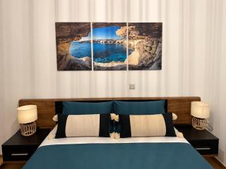 The Anassa Suite - Gated Beachfront Retreat & Pool - 2