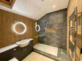 Granite Cottage - 2
