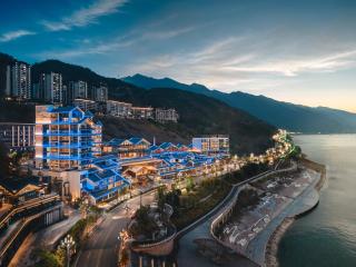 HUALUXE Hotels and Resorts Chongqing Wushan by IHG - 6