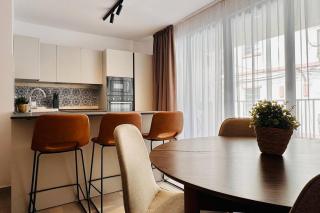 Opulent 2 bedroom short walk from the waterfront - 2