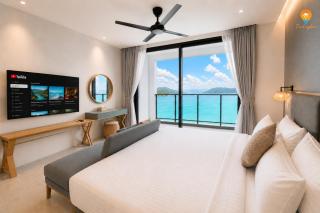 Beachfront Seaview Suite l Cenang l Super King Bed - 0